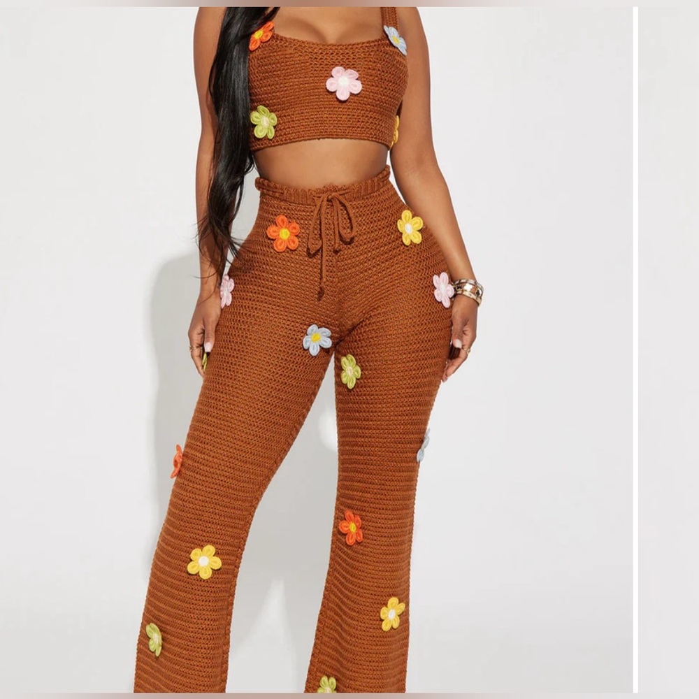 Floral Fields Cochet Pant Set-Mocha